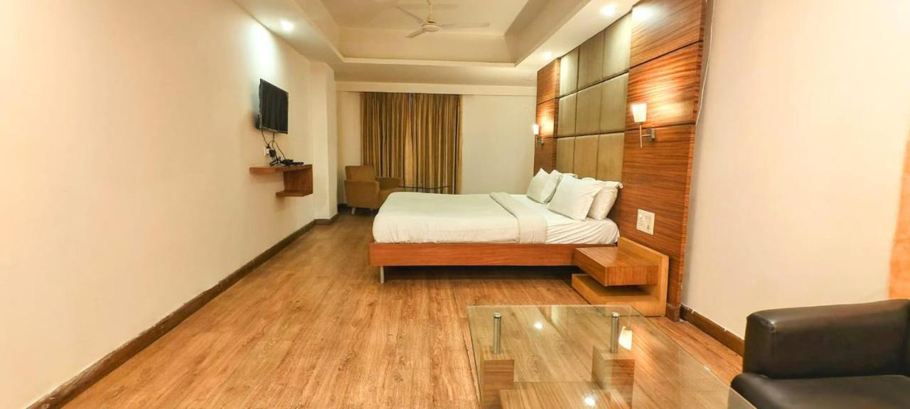 The Sky Comfort, 3* Ahmedabad